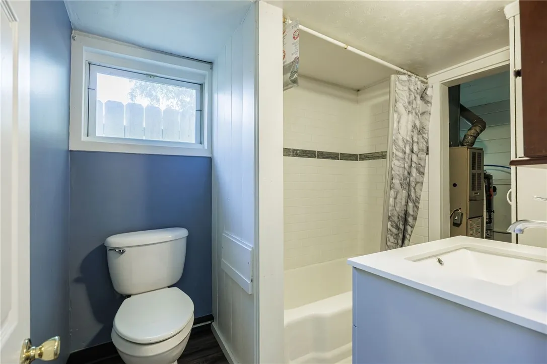 332 Cascade Place, Irondequoit, New York 14609, Irondequoit, New York 14609, 2 Bedrooms Bedrooms, 5 Rooms Rooms,1 BathroomBathrooms,Residential,For Sale,332 Cascade Place, Irondequoit, New York 14609,R1624085