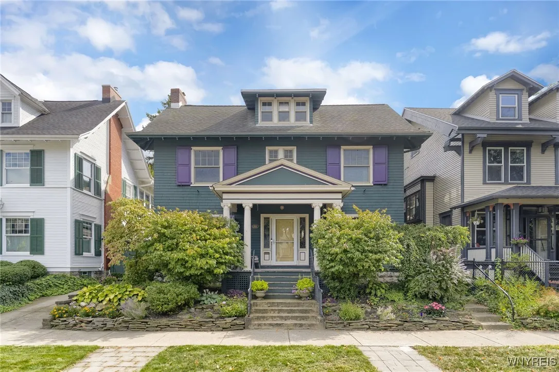 68 Dorchester Road, Buffalo, New York 14222, Buffalo, New York 14222, 4 Bedrooms Bedrooms, 9 Rooms Rooms,2 BathroomsBathrooms,Residential,For Sale,68 Dorchester Road, Buffalo, New York 14222,B1620746