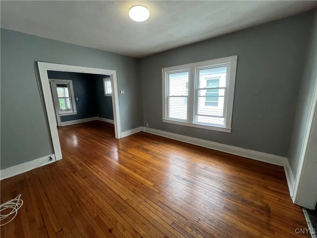526 Boyden Street, Syracuse, New York 13206, Syracuse, New York 13206, 2 Bedrooms Bedrooms, 5 Rooms Rooms,1 BathroomBathrooms,Residential Lease,For Rent,526 Boyden Street, Syracuse, New York 13206,S1623531