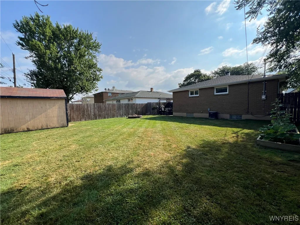 78 Theresa Drive, Cheektowaga, New York 14227, Cheektowaga, New York 14227, 3 Bedrooms Bedrooms, 7 Rooms Rooms,2 BathroomsBathrooms,Residential,For Sale,78 Theresa Drive, Cheektowaga, New York 14227,B1624025
