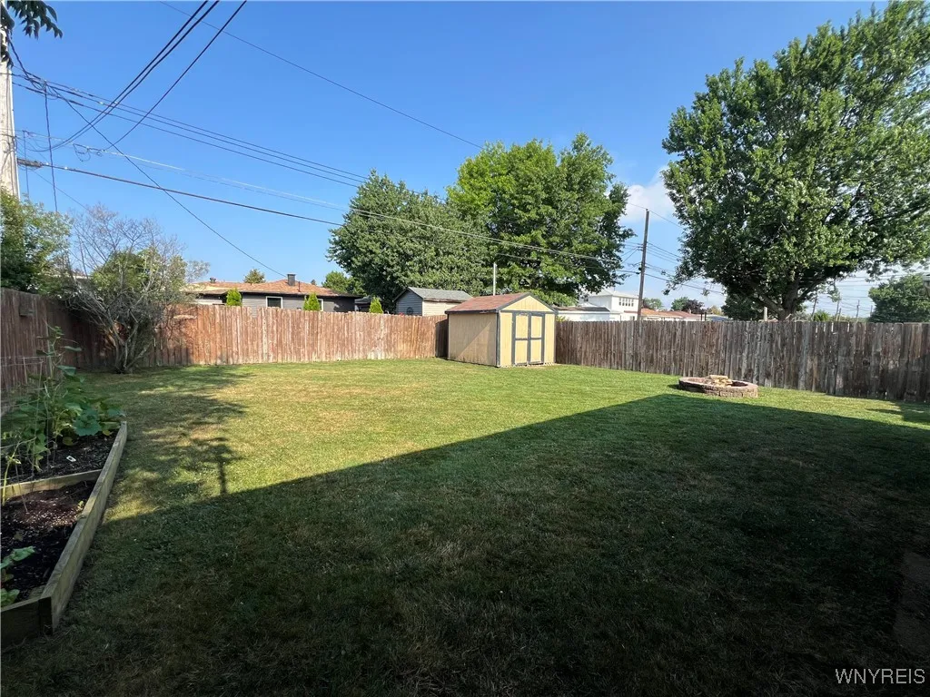 78 Theresa Drive, Cheektowaga, New York 14227, Cheektowaga, New York 14227, 3 Bedrooms Bedrooms, 7 Rooms Rooms,2 BathroomsBathrooms,Residential,For Sale,78 Theresa Drive, Cheektowaga, New York 14227,B1624025