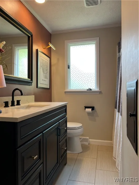 78 Theresa Drive, Cheektowaga, New York 14227, Cheektowaga, New York 14227, 3 Bedrooms Bedrooms, 7 Rooms Rooms,2 BathroomsBathrooms,Residential,For Sale,78 Theresa Drive, Cheektowaga, New York 14227,B1624025