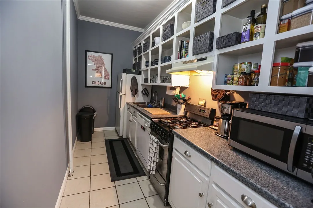 17 Russell Street 11, Rochester, New York 14607, Rochester, New York 14607, 1 Bedroom Bedrooms, 5 Rooms Rooms,1 BathroomBathrooms,Residential Lease,For Rent,17 Russell Street 11, Rochester, New York 14607,R1624296
