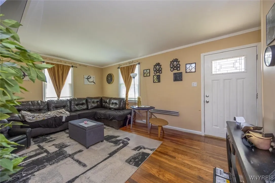 195 Parkhurst Boulevard, Tonawanda, New York 14223, Tonawanda, New York 14223, 3 Bedrooms Bedrooms, 6 Rooms Rooms,1 BathroomBathrooms,Residential,For Sale,195 Parkhurst Boulevard, Tonawanda, New York 14223,B1624005