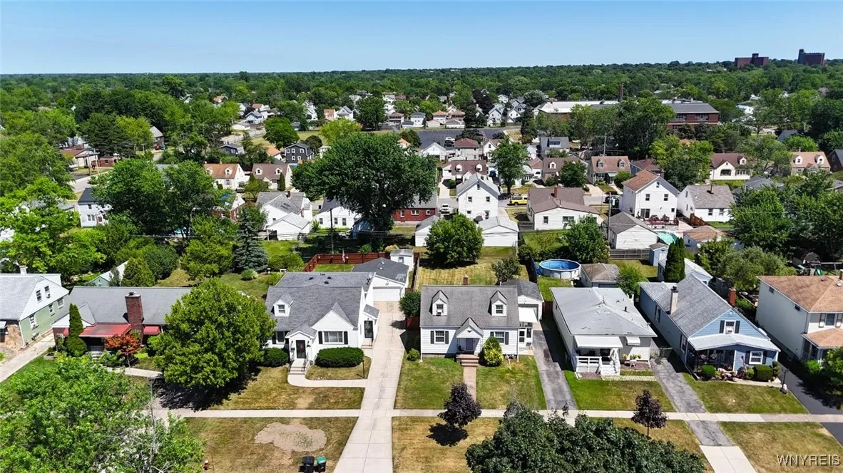 195 Parkhurst Boulevard, Tonawanda, New York 14223, Tonawanda, New York 14223, 3 Bedrooms Bedrooms, 6 Rooms Rooms,1 BathroomBathrooms,Residential,For Sale,195 Parkhurst Boulevard, Tonawanda, New York 14223,B1624005
