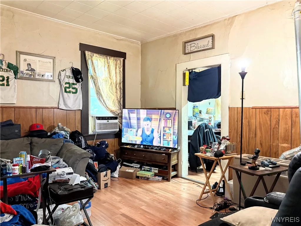 79 Hamburg Street, Buffalo, New York 14204, Buffalo, New York 14204, 9 Bedrooms Bedrooms, ,4 BathroomsBathrooms,Residential,For Sale,79 Hamburg Street, Buffalo, New York 14204,B1623528