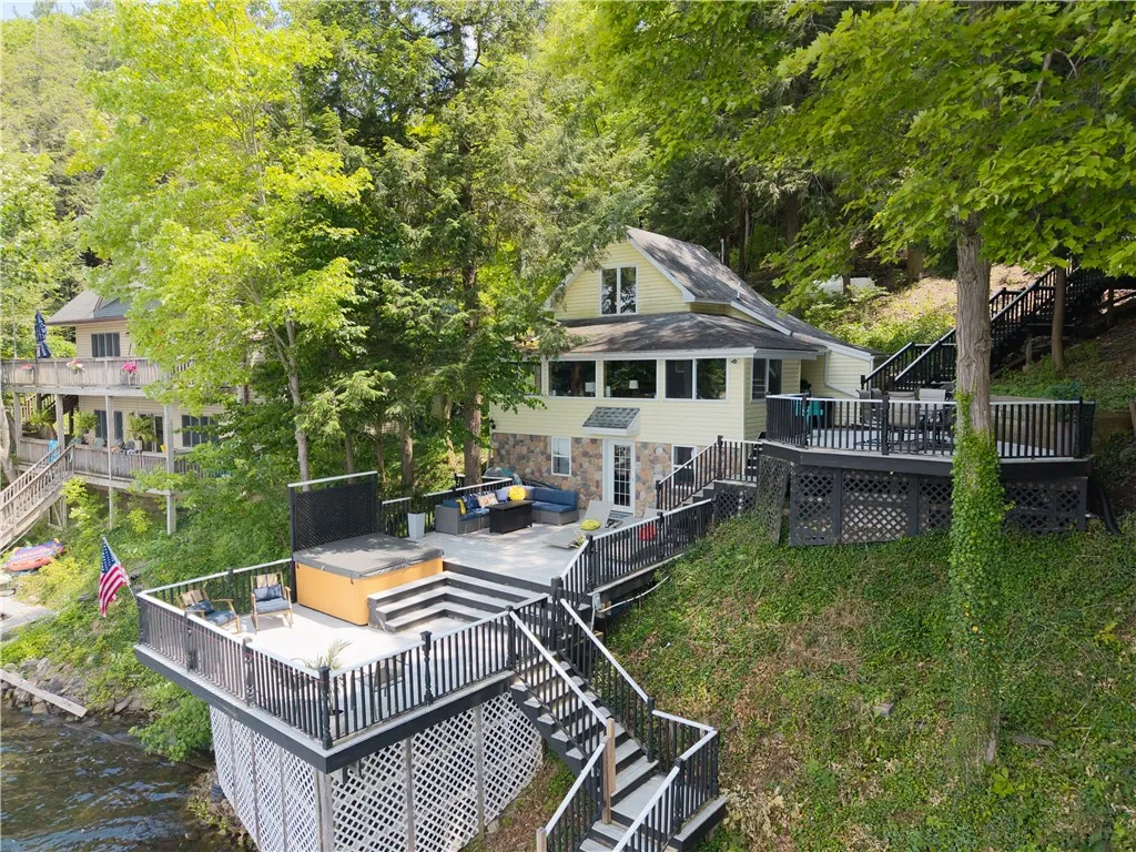 64 East Lake Road, Wayland, New York 14826, Wayland, New York 14826, 2 Bedrooms Bedrooms, 4 Rooms Rooms,1 BathroomBathrooms,Residential,For Sale,64 East Lake Road, Wayland, New York 14826,R1623736