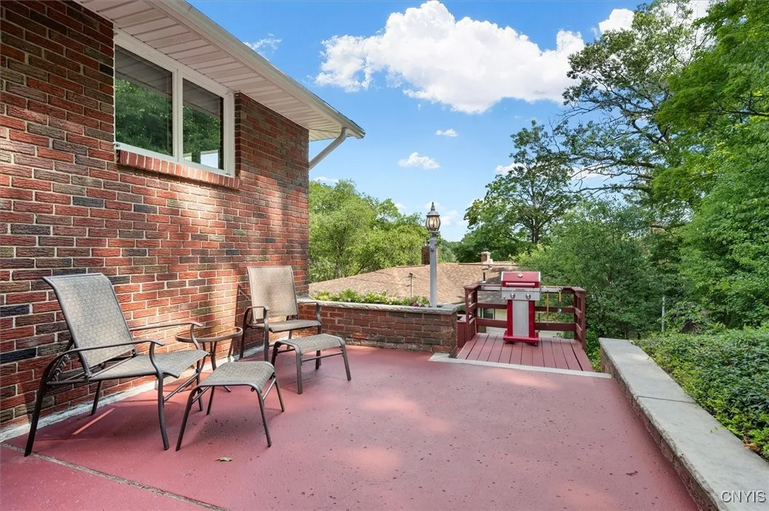 107 Huntshill Road, Geddes, New York 13209, Geddes, New York 13209, 3 Bedrooms Bedrooms, 7 Rooms Rooms,2 BathroomsBathrooms,Residential,Closed,107 Huntshill Road, Geddes, New York 13209,0,S1624144