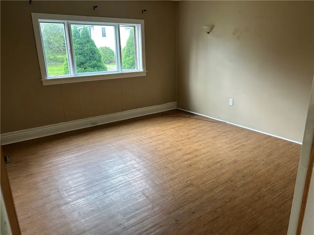 189 Chestnut Street, Corning City, New York 14830, Corning City, New York 14830, 4 Bedrooms Bedrooms, ,2 BathroomsBathrooms,Residential,For Sale,189 Chestnut Street, Corning City, New York 14830,R1624408