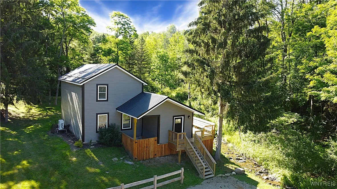 6924 Route 242 West, Ellicottville, New York 14731, Ellicottville, New York 14731, 3 Bedrooms Bedrooms, 6 Rooms Rooms,2 BathroomsBathrooms,Residential,For Sale,6924 Route 242 West, Ellicottville, New York 14731,B1624071