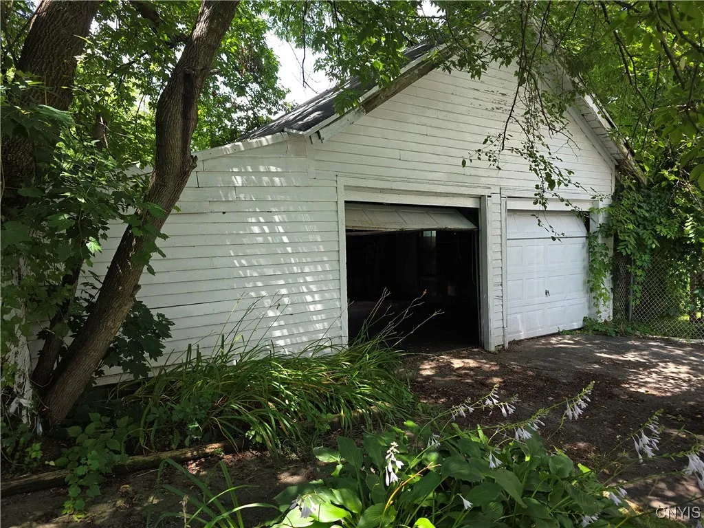 1110 Leeds Street, Utica, New York 13501, Utica, New York 13501, 3 Bedrooms Bedrooms, 8 Rooms Rooms,2 BathroomsBathrooms,Residential,Closed,1110 Leeds Street, Utica, New York 13501,0,S1623969