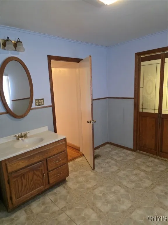 1110 Leeds Street, Utica, New York 13501, Utica, New York 13501, 3 Bedrooms Bedrooms, 8 Rooms Rooms,2 BathroomsBathrooms,Residential,Closed,1110 Leeds Street, Utica, New York 13501,0,S1623969