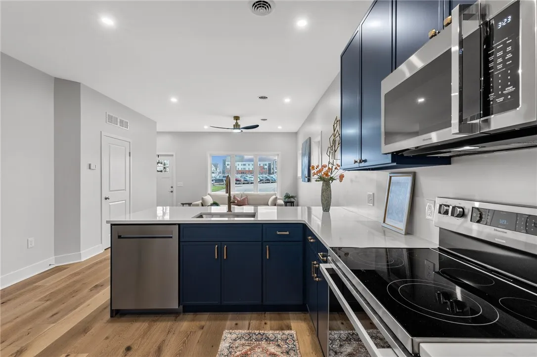 175 South Union Street, Rochester, New York 14607, Rochester, New York 14607, 2 Bedrooms Bedrooms, 4 Rooms Rooms,1 BathroomBathrooms,Residential,For Sale,175 South Union Street, Rochester, New York 14607,0,R1623439