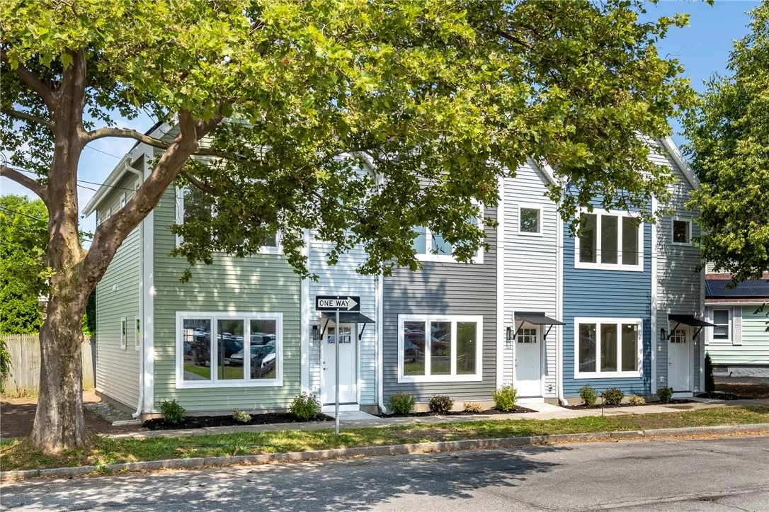 175 South Union Street, Rochester, New York 14607, Rochester, New York 14607, 2 Bedrooms Bedrooms, 4 Rooms Rooms,1 BathroomBathrooms,Residential,For Sale,175 South Union Street, Rochester, New York 14607,0,R1623439