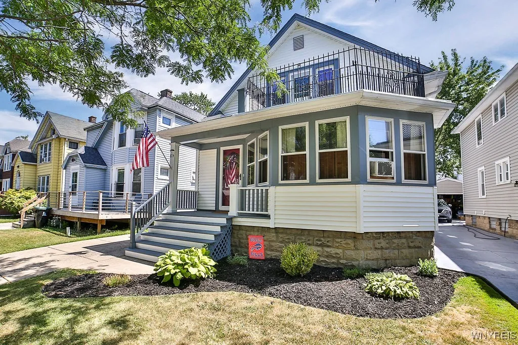 104 Shepard Avenue, Tonawanda, New York 14217, Tonawanda, New York 14217, 3 Bedrooms Bedrooms, ,2 BathroomsBathrooms,Residential,For Sale,104 Shepard Avenue, Tonawanda, New York 14217,B1624409