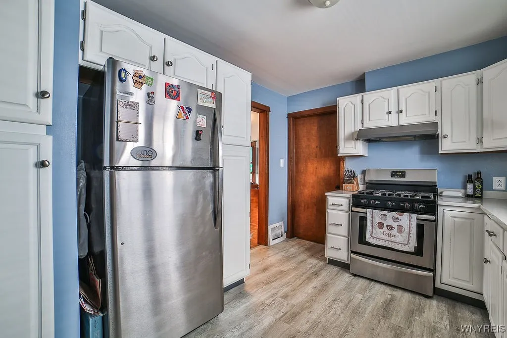 104 Shepard Avenue, Tonawanda, New York 14217, Tonawanda, New York 14217, 3 Bedrooms Bedrooms, ,2 BathroomsBathrooms,Residential,For Sale,104 Shepard Avenue, Tonawanda, New York 14217,B1624409