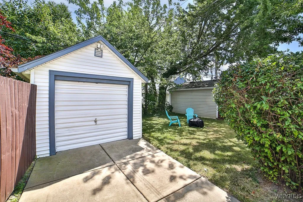 104 Shepard Avenue, Tonawanda, New York 14217, Tonawanda, New York 14217, 3 Bedrooms Bedrooms, ,2 BathroomsBathrooms,Residential,For Sale,104 Shepard Avenue, Tonawanda, New York 14217,B1624409