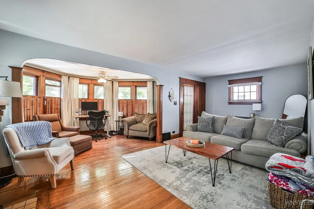 104 Shepard Avenue, Tonawanda, New York 14217, Tonawanda, New York 14217, 3 Bedrooms Bedrooms, ,2 BathroomsBathrooms,Residential,For Sale,104 Shepard Avenue, Tonawanda, New York 14217,B1624409