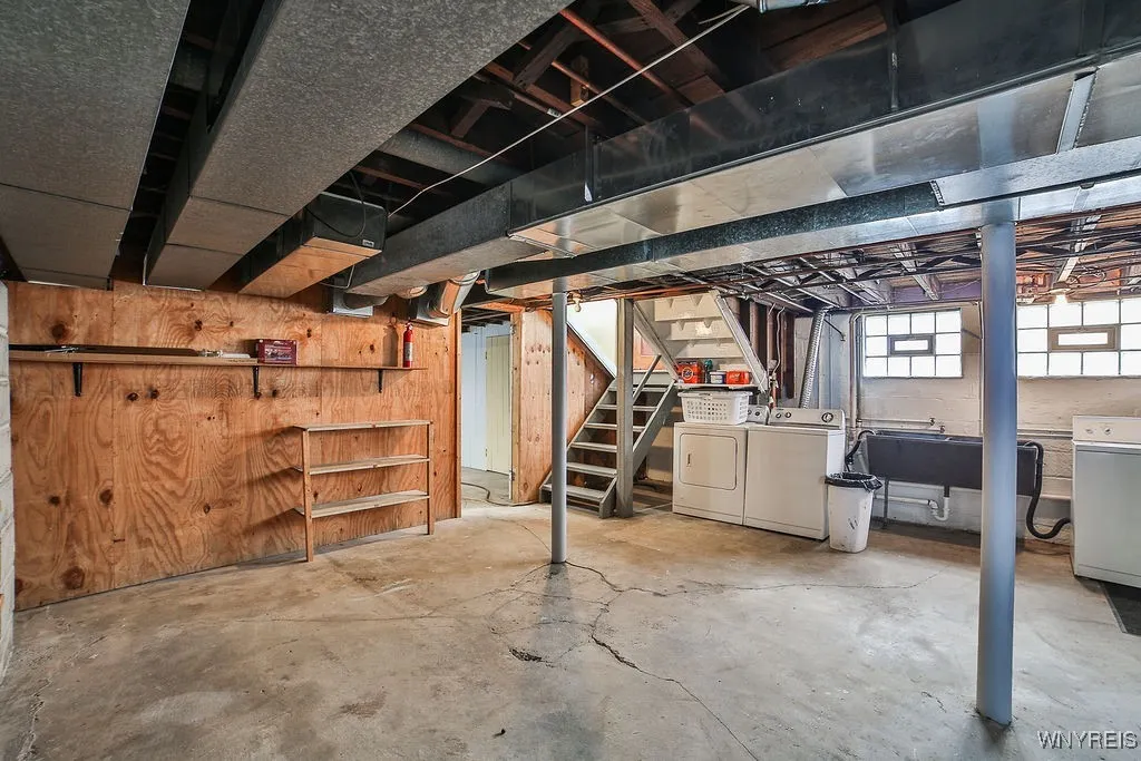 104 Shepard Avenue, Tonawanda, New York 14217, Tonawanda, New York 14217, 3 Bedrooms Bedrooms, ,2 BathroomsBathrooms,Residential,For Sale,104 Shepard Avenue, Tonawanda, New York 14217,B1624409