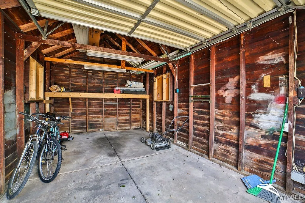 104 Shepard Avenue, Tonawanda, New York 14217, Tonawanda, New York 14217, 3 Bedrooms Bedrooms, ,2 BathroomsBathrooms,Residential,For Sale,104 Shepard Avenue, Tonawanda, New York 14217,B1624409