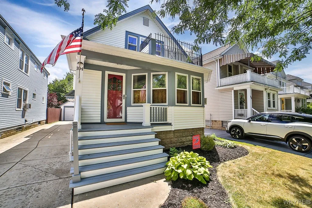 104 Shepard Avenue, Tonawanda, New York 14217, Tonawanda, New York 14217, 3 Bedrooms Bedrooms, ,2 BathroomsBathrooms,Residential,For Sale,104 Shepard Avenue, Tonawanda, New York 14217,B1624409