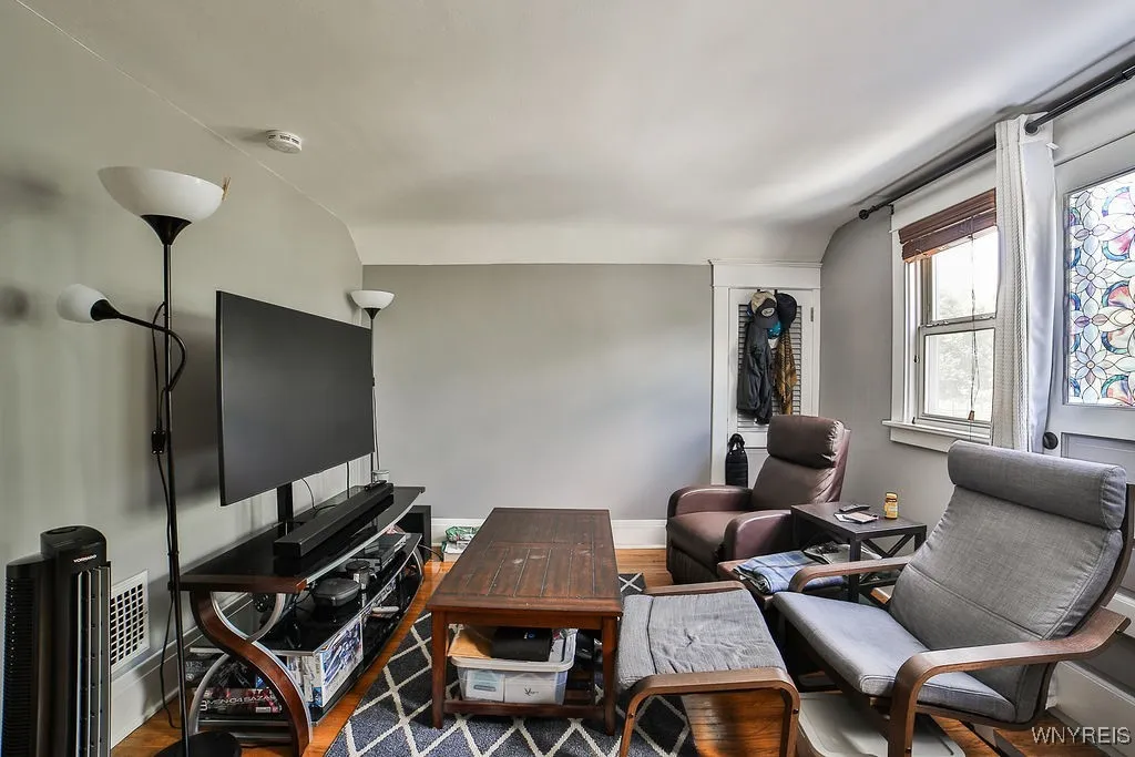104 Shepard Avenue, Tonawanda, New York 14217, Tonawanda, New York 14217, 3 Bedrooms Bedrooms, ,2 BathroomsBathrooms,Residential,For Sale,104 Shepard Avenue, Tonawanda, New York 14217,B1624409