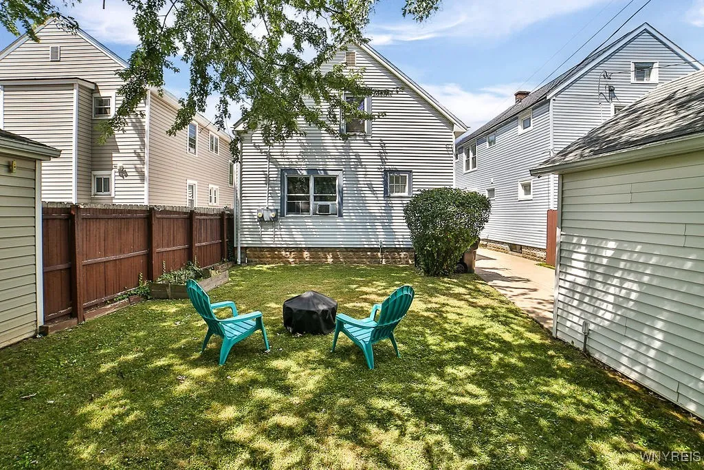 104 Shepard Avenue, Tonawanda, New York 14217, Tonawanda, New York 14217, 3 Bedrooms Bedrooms, ,2 BathroomsBathrooms,Residential,For Sale,104 Shepard Avenue, Tonawanda, New York 14217,B1624409