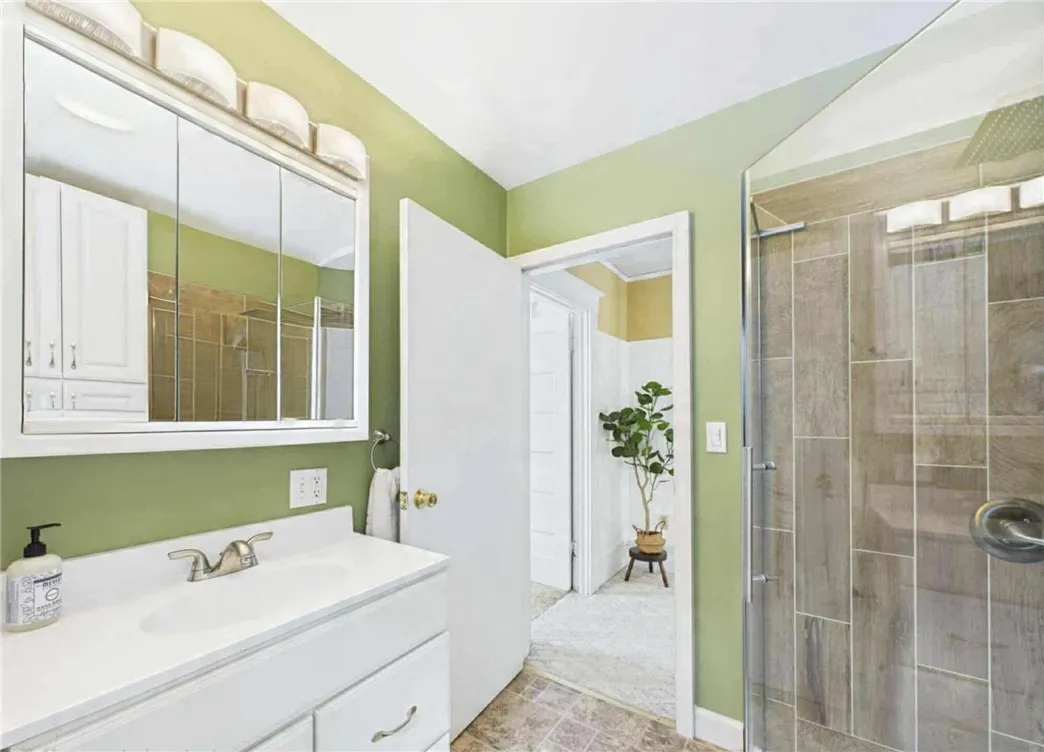 106 East Williams Street, Waterloo, New York 13165, Waterloo, New York 13165, 4 Bedrooms Bedrooms, 9 Rooms Rooms,1 BathroomBathrooms,Residential,Closed,106 East Williams Street, Waterloo, New York 13165,0,R1623720
