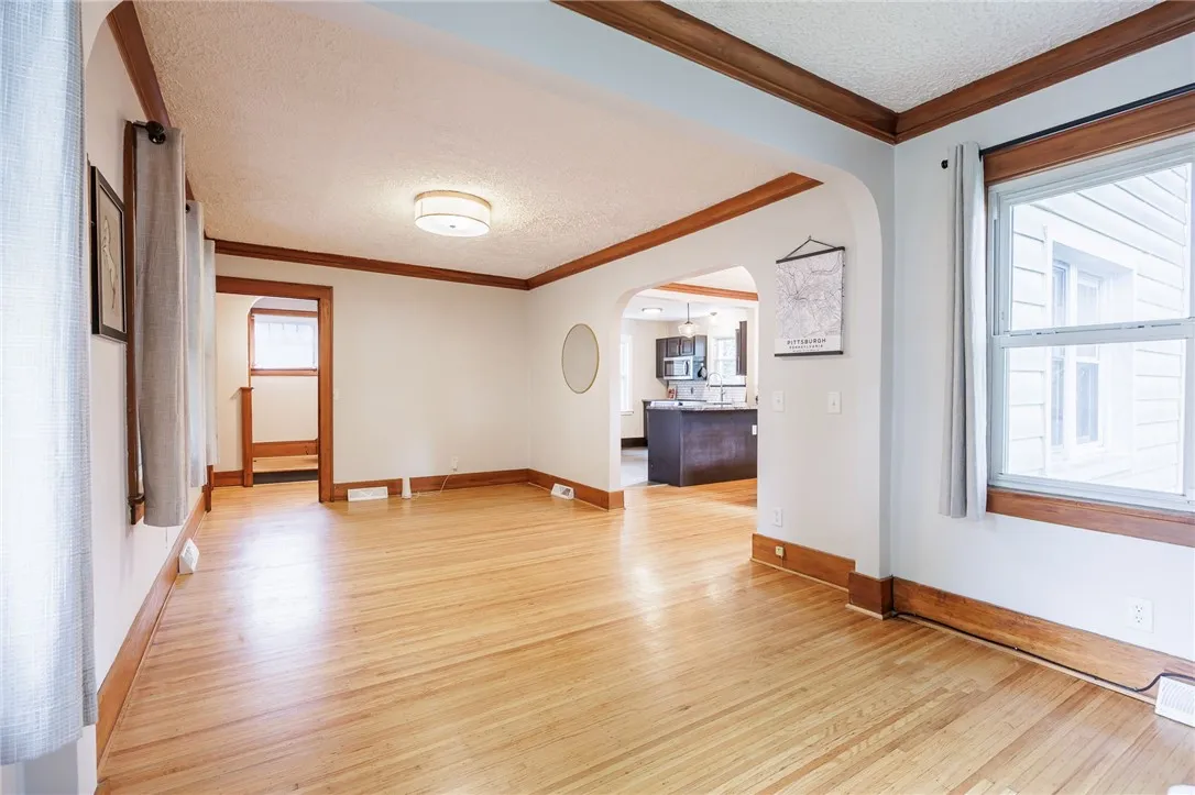 301 Tarrington Road, Irondequoit, New York 14609, Irondequoit, New York 14609, 4 Bedrooms Bedrooms, 7 Rooms Rooms,1 BathroomBathrooms,Residential,Closed,301 Tarrington Road, Irondequoit, New York 14609,0,R1624079