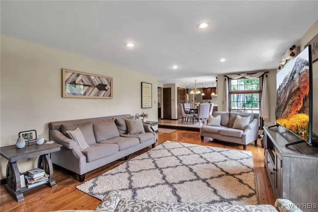 5161 Armor Duells Road, Orchard Park, New York 141, Orchard Park, New York 14127, 4 Bedrooms Bedrooms, 12 Rooms Rooms,2 BathroomsBathrooms,Residential,For Sale,5161 Armor Duells Road, Orchard Park, New York 141,B1623393