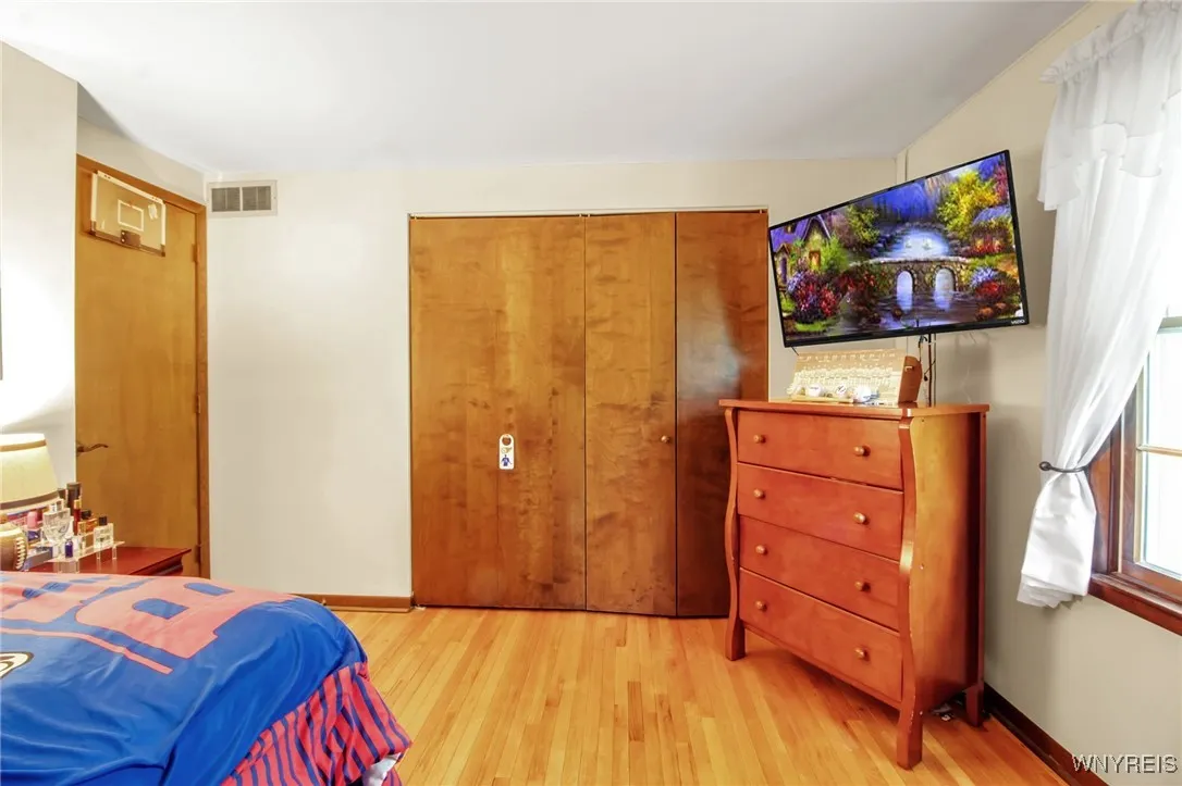 5161 Armor Duells Road, Orchard Park, New York 141, Orchard Park, New York 14127, 4 Bedrooms Bedrooms, 12 Rooms Rooms,2 BathroomsBathrooms,Residential,For Sale,5161 Armor Duells Road, Orchard Park, New York 141,B1623393