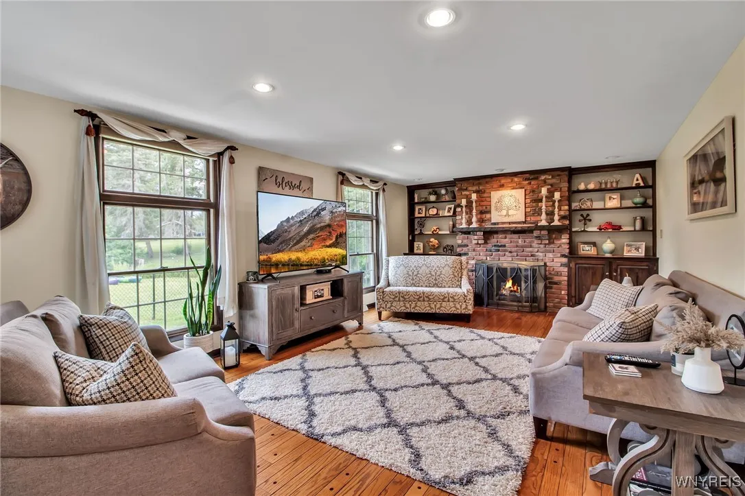 5161 Armor Duells Road, Orchard Park, New York 141, Orchard Park, New York 14127, 4 Bedrooms Bedrooms, 12 Rooms Rooms,2 BathroomsBathrooms,Residential,For Sale,5161 Armor Duells Road, Orchard Park, New York 141,B1623393