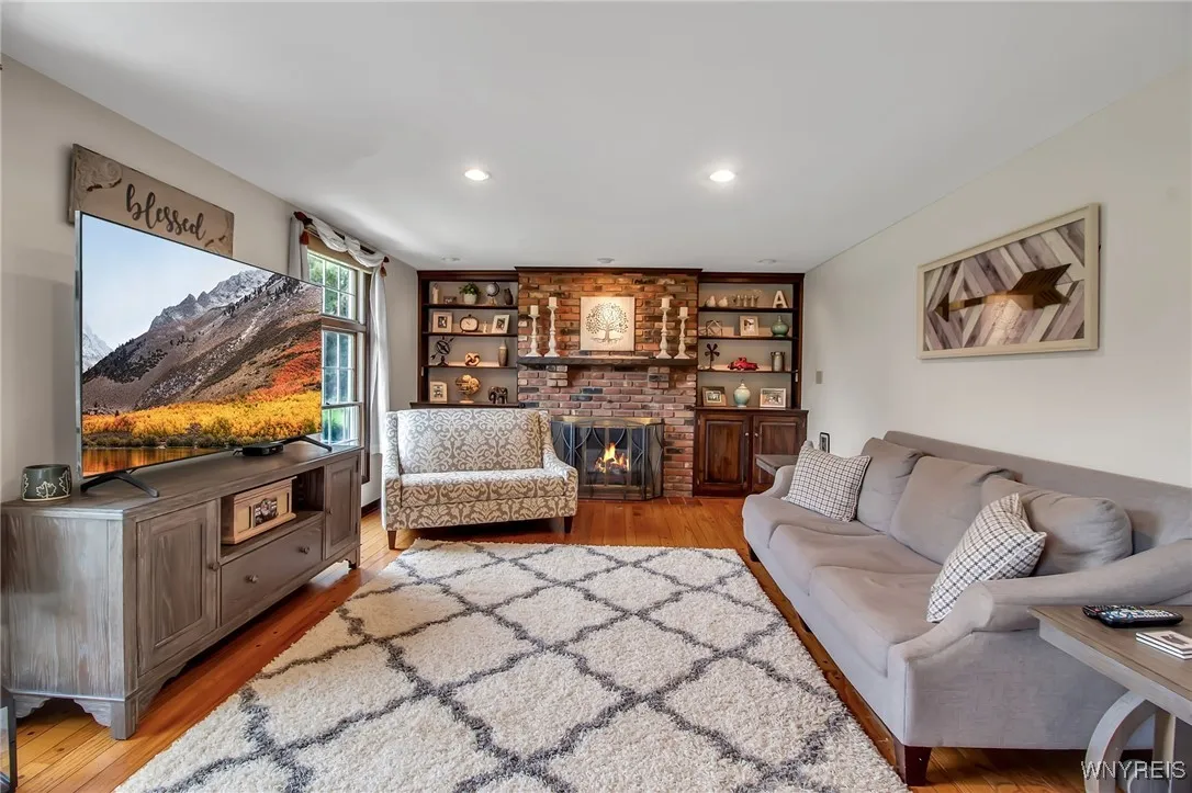 5161 Armor Duells Road, Orchard Park, New York 141, Orchard Park, New York 14127, 4 Bedrooms Bedrooms, 12 Rooms Rooms,2 BathroomsBathrooms,Residential,For Sale,5161 Armor Duells Road, Orchard Park, New York 141,B1623393