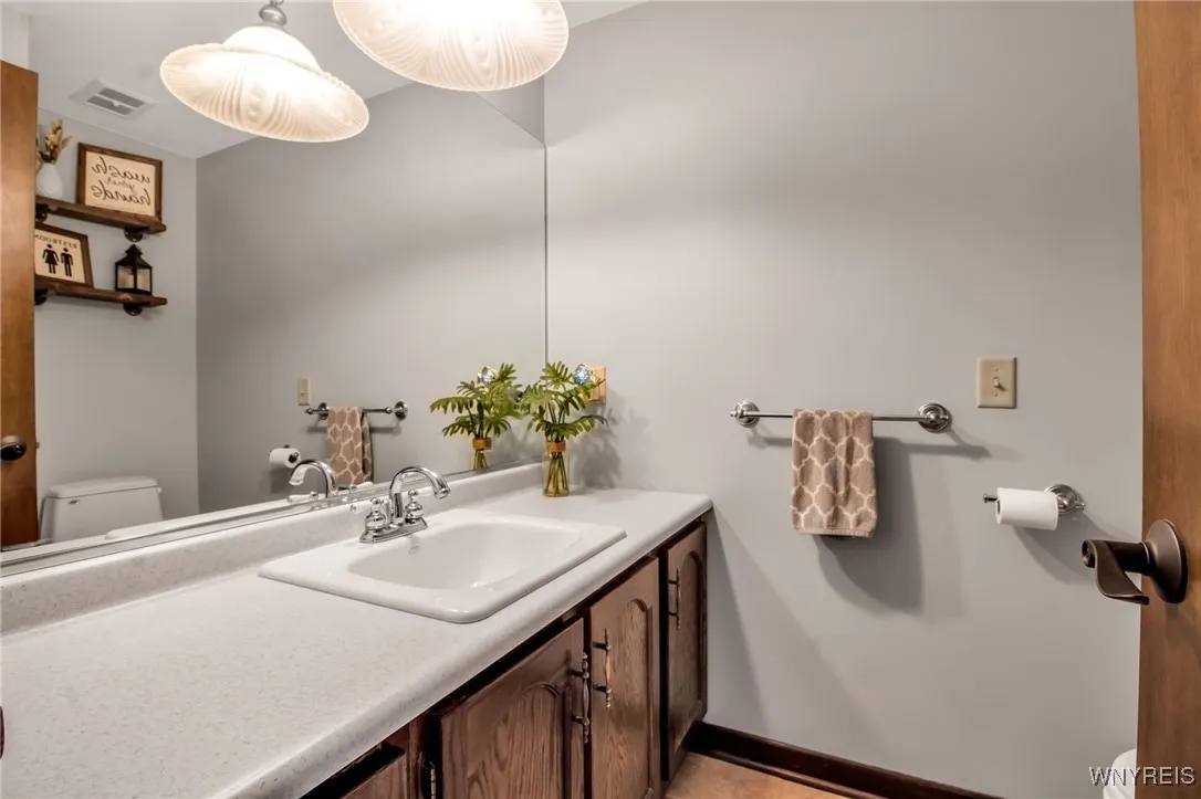 5161 Armor Duells Road, Orchard Park, New York 141, Orchard Park, New York 14127, 4 Bedrooms Bedrooms, 12 Rooms Rooms,2 BathroomsBathrooms,Residential,For Sale,5161 Armor Duells Road, Orchard Park, New York 141,B1623393