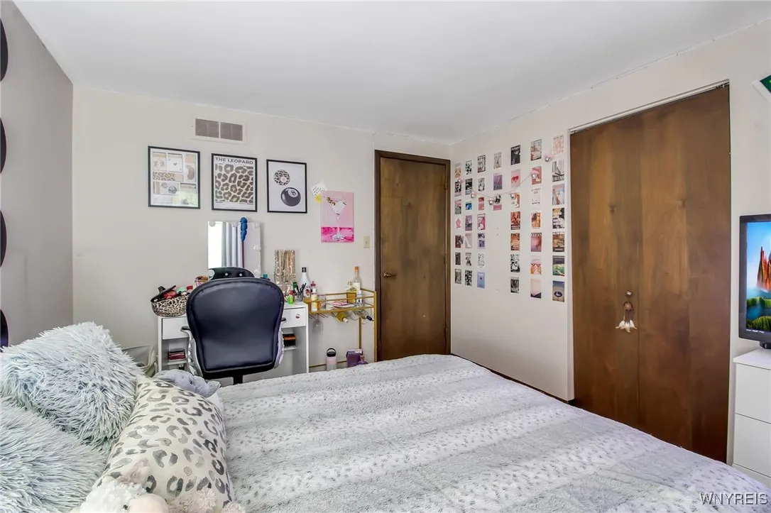 5161 Armor Duells Road, Orchard Park, New York 141, Orchard Park, New York 14127, 4 Bedrooms Bedrooms, 12 Rooms Rooms,2 BathroomsBathrooms,Residential,For Sale,5161 Armor Duells Road, Orchard Park, New York 141,B1623393