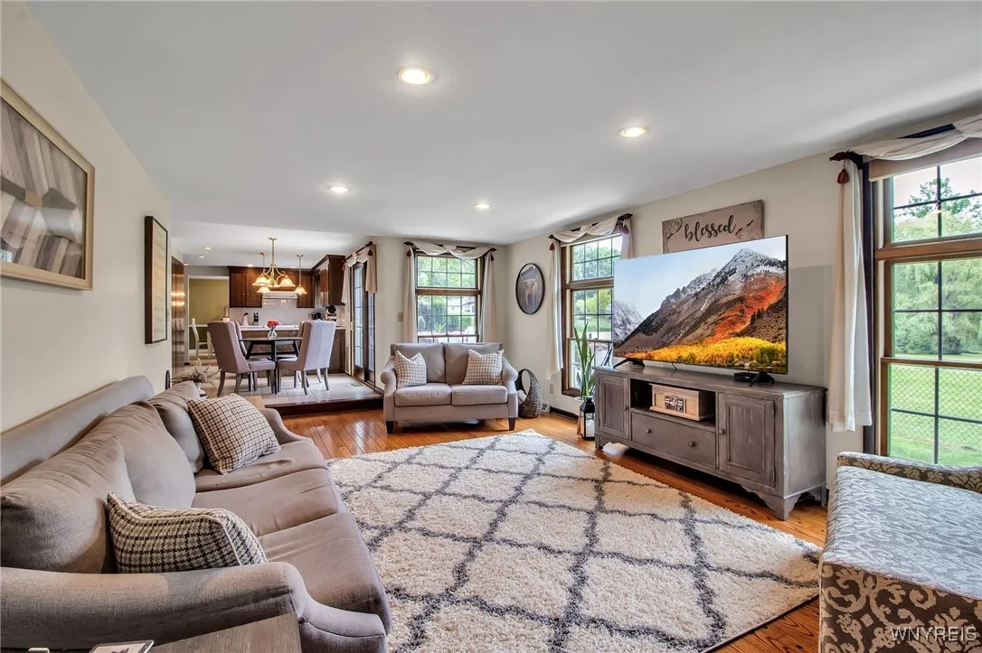 5161 Armor Duells Road, Orchard Park, New York 141, Orchard Park, New York 14127, 4 Bedrooms Bedrooms, 12 Rooms Rooms,2 BathroomsBathrooms,Residential,For Sale,5161 Armor Duells Road, Orchard Park, New York 141,B1623393