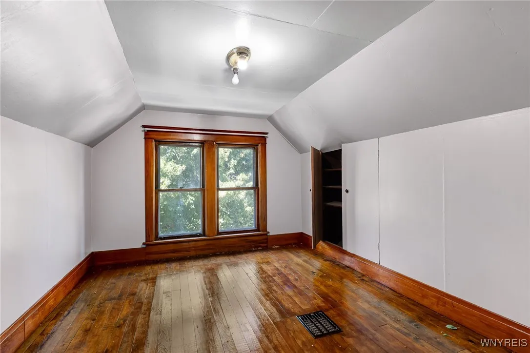 111 Sprenger Avenue, Buffalo, New York 14211, Buffalo, New York 14211, 5 Bedrooms Bedrooms, ,2 BathroomsBathrooms,Residential,Closed,111 Sprenger Avenue, Buffalo, New York 14211,0,B1624456