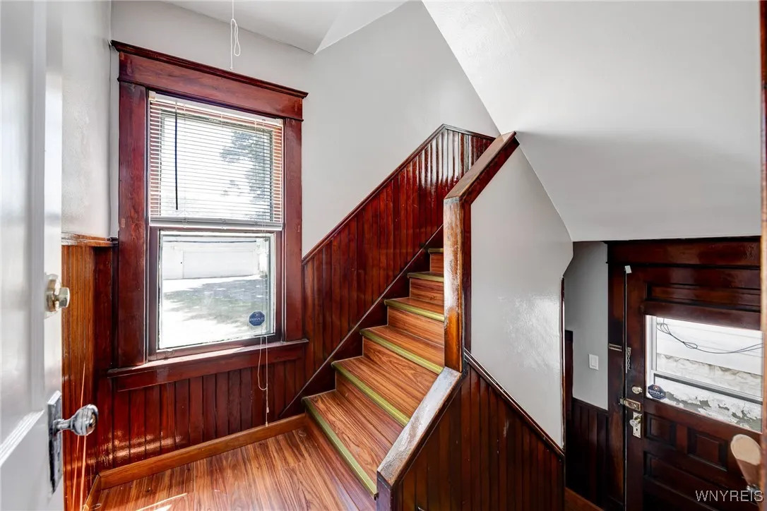111 Sprenger Avenue, Buffalo, New York 14211, Buffalo, New York 14211, 5 Bedrooms Bedrooms, ,2 BathroomsBathrooms,Residential,Closed,111 Sprenger Avenue, Buffalo, New York 14211,0,B1624456