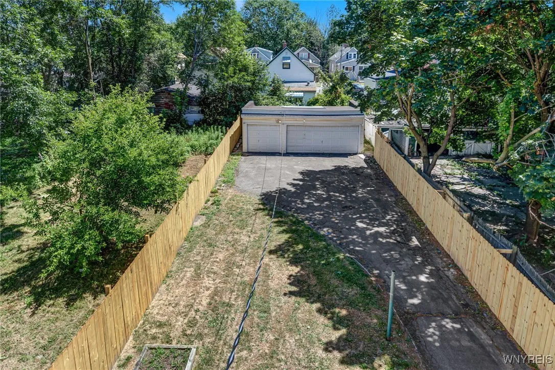 111 Sprenger Avenue, Buffalo, New York 14211, Buffalo, New York 14211, 5 Bedrooms Bedrooms, ,2 BathroomsBathrooms,Residential,Closed,111 Sprenger Avenue, Buffalo, New York 14211,0,B1624456