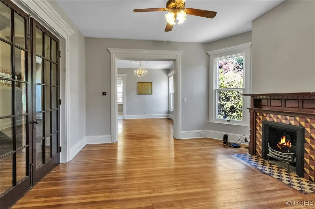 45 Saint Johns Place, Buffalo, New York 14201, Buffalo, New York 14201, 1 Bedroom Bedrooms, 6 Rooms Rooms,1 BathroomBathrooms,Residential Lease,For Rent,45 Saint Johns Place, Buffalo, New York 14201,B1624465