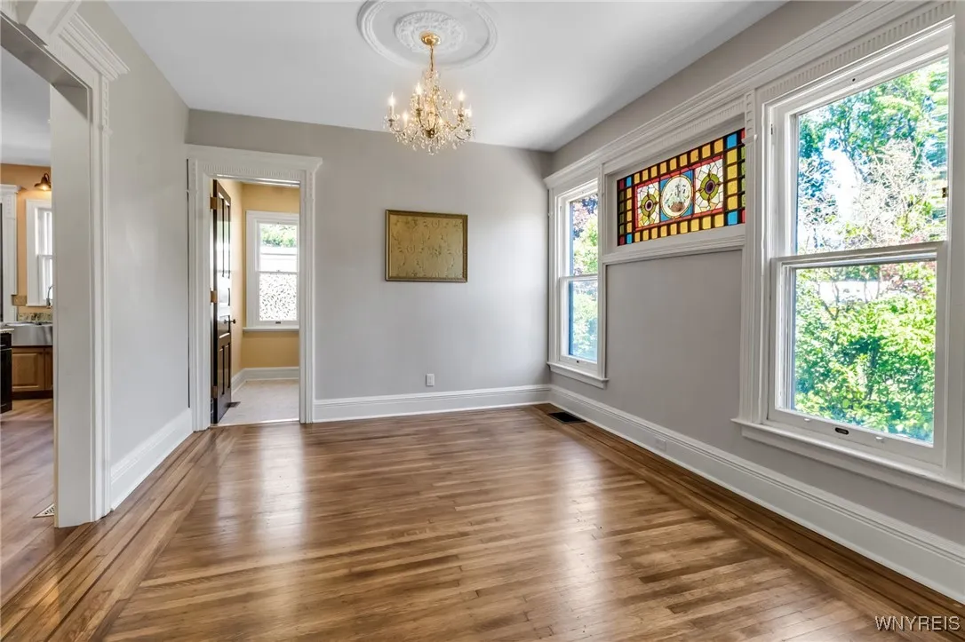 45 Saint Johns Place, Buffalo, New York 14201, Buffalo, New York 14201, 1 Bedroom Bedrooms, 6 Rooms Rooms,1 BathroomBathrooms,Residential Lease,For Rent,45 Saint Johns Place, Buffalo, New York 14201,B1624465