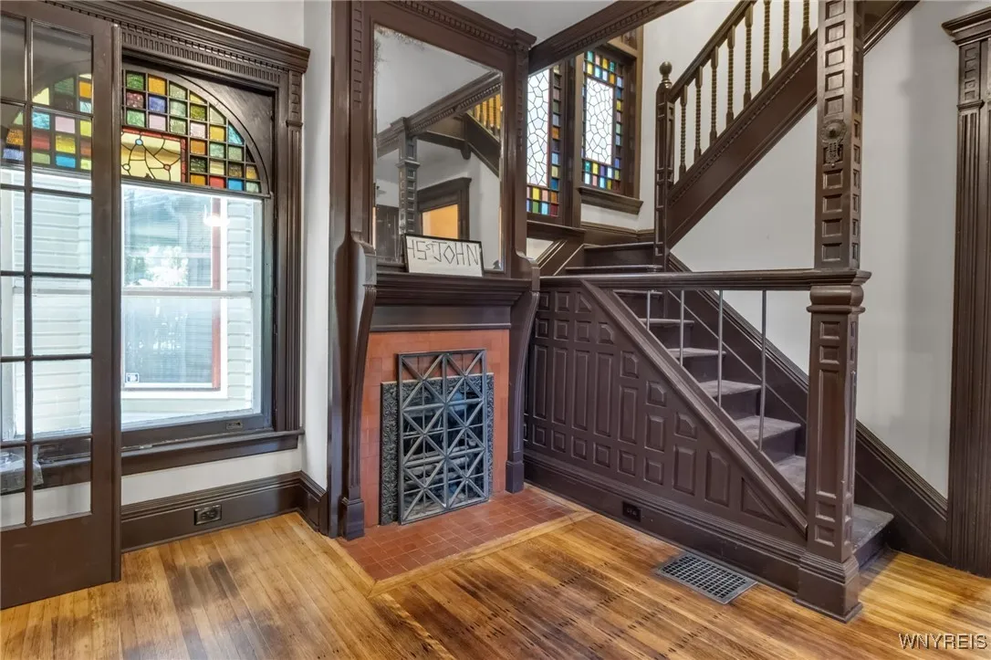 45 Saint Johns Place, Buffalo, New York 14201, Buffalo, New York 14201, 1 Bedroom Bedrooms, 6 Rooms Rooms,1 BathroomBathrooms,Residential Lease,For Rent,45 Saint Johns Place, Buffalo, New York 14201,B1624465
