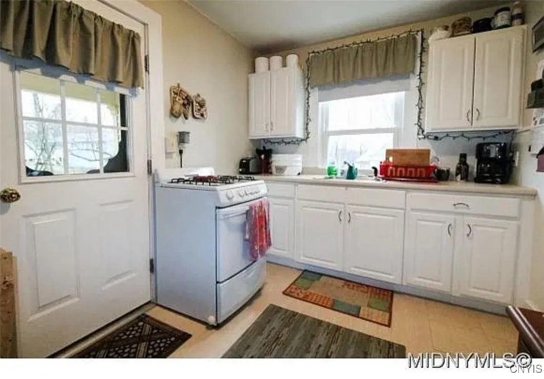 22-24 Kellogg Street, Kirkland, New York 13323, Kirkland, New York 13323, 3 Bedrooms Bedrooms, 6 Rooms Rooms,1 BathroomBathrooms,Residential Lease,For Rent,22-24 Kellogg Street, Kirkland, New York 13323,S1624477