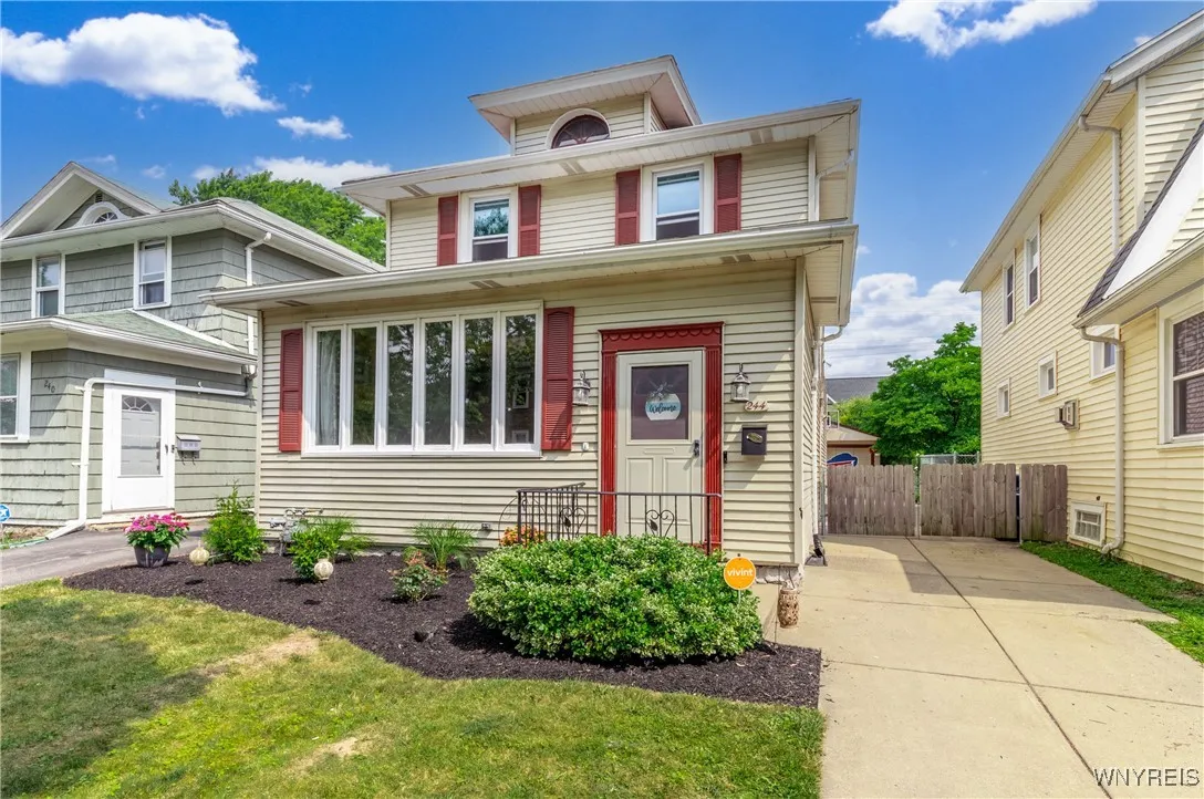 244 Taunton Place, Buffalo, New York 14216, Buffalo, New York 14216, 3 Bedrooms Bedrooms, 8 Rooms Rooms,1 BathroomBathrooms,Residential,For Sale,244 Taunton Place, Buffalo, New York 14216,B1622693
