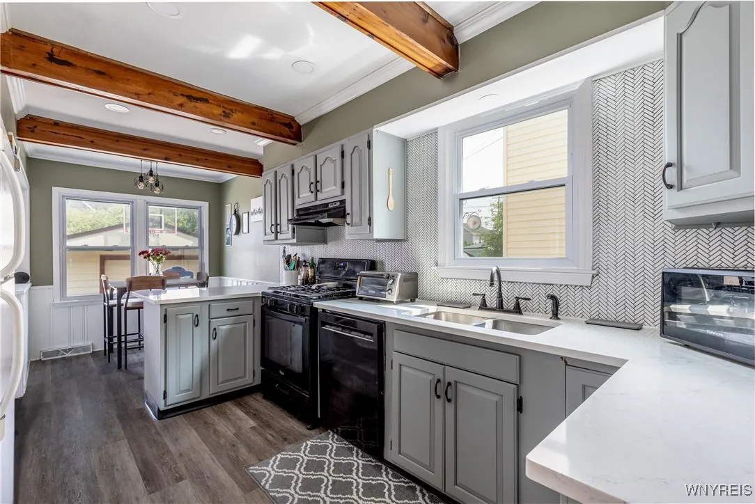 244 Taunton Place, Buffalo, New York 14216, Buffalo, New York 14216, 3 Bedrooms Bedrooms, 8 Rooms Rooms,1 BathroomBathrooms,Residential,For Sale,244 Taunton Place, Buffalo, New York 14216,B1622693