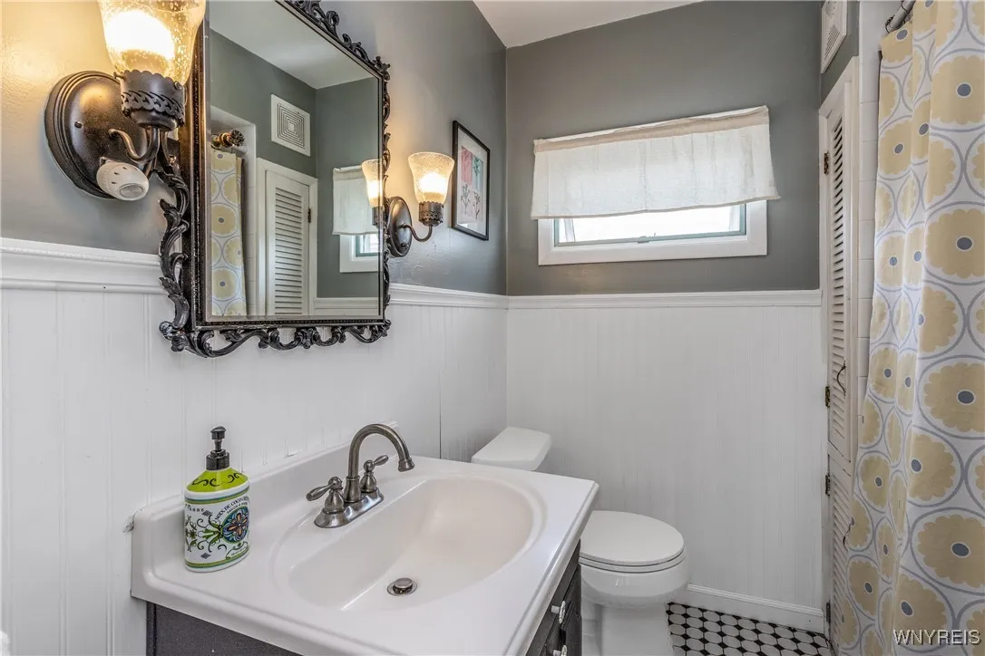 244 Taunton Place, Buffalo, New York 14216, Buffalo, New York 14216, 3 Bedrooms Bedrooms, 8 Rooms Rooms,1 BathroomBathrooms,Residential,For Sale,244 Taunton Place, Buffalo, New York 14216,B1622693