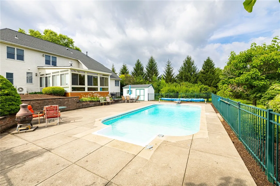 16 Portofino Circle, Mendon, New York 14467, Mendon, New York 14467, 4 Bedrooms Bedrooms, 9 Rooms Rooms,2 BathroomsBathrooms,Residential,Closed,16 Portofino Circle, Mendon, New York 14467,0,R1618344