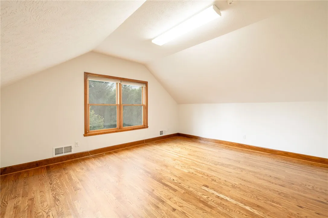 16 Portofino Circle, Mendon, New York 14467, Mendon, New York 14467, 4 Bedrooms Bedrooms, 9 Rooms Rooms,2 BathroomsBathrooms,Residential,Closed,16 Portofino Circle, Mendon, New York 14467,0,R1618344