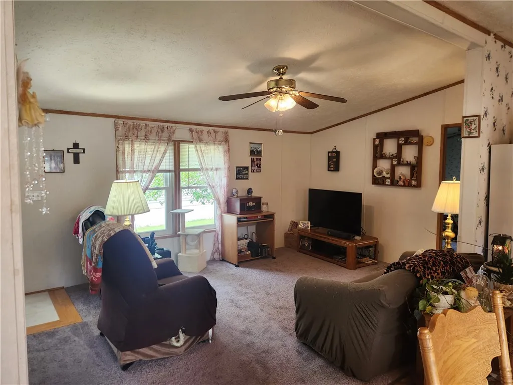 97 Locust Drive, Hamlin, New York 14464, Hamlin, New York 14464, 3 Bedrooms Bedrooms, 7 Rooms Rooms,2 BathroomsBathrooms,Residential,Closed,97 Locust Drive, Hamlin, New York 14464,0,R1624317