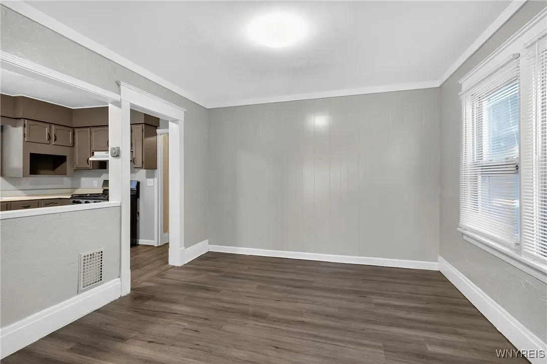 92 Millicent Avenue, Buffalo, New York 14215, Buffalo, New York 14215, 4 Bedrooms Bedrooms, 7 Rooms Rooms,1 BathroomBathrooms,Residential,Closed,92 Millicent Avenue, Buffalo, New York 14215,0,B1623644